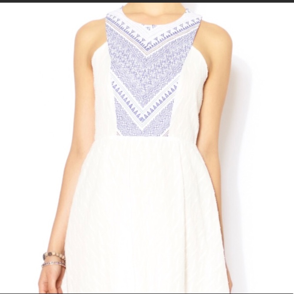 🏝🍉Flying Tomato White Embroidered Summer Dress